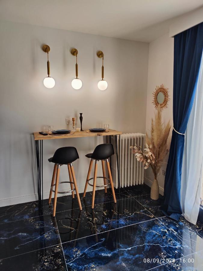 Studio Avec Jaccuzzi Saintry-sur-Seine Exterior foto